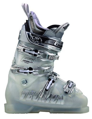 Tecnica Attiva Pro Ski boots