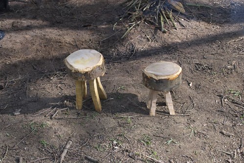 Stools made with a chainsaw