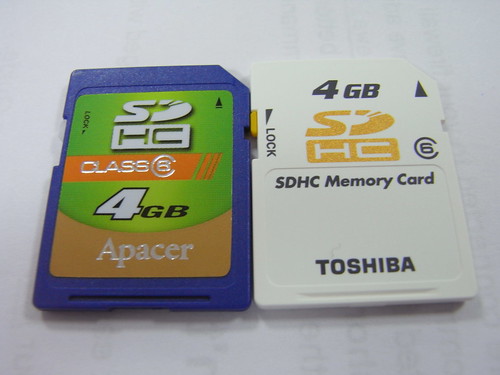 Apacer SDHC 4GB & Toshiba 4GB 白卡
