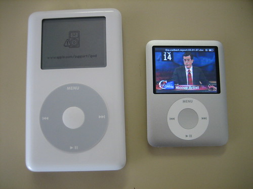 Old 20GB iPod vs 4GB iPod Nano