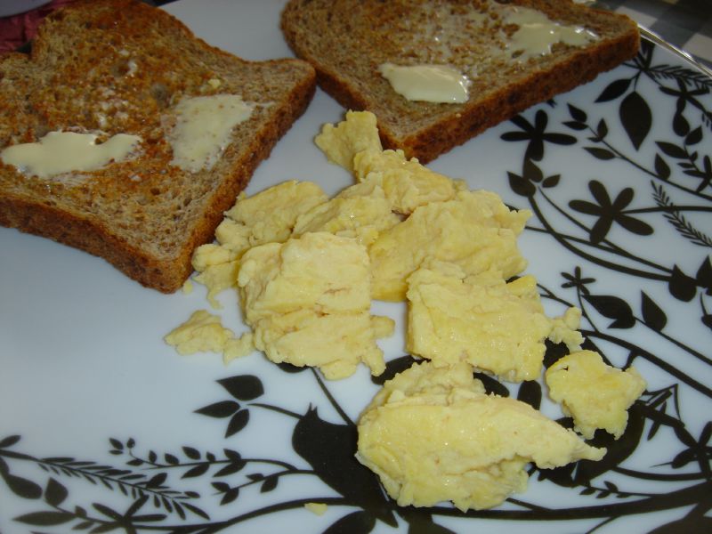 Scrambled Eggs using powdered whole eggs