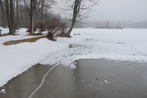 frozen lake in pennsylvania