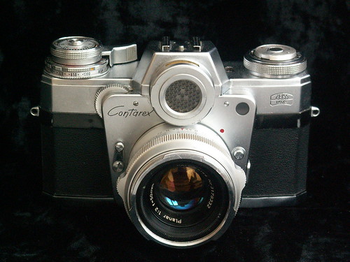 Carl Zeiss Carl Zeiss Sonnar 1:2 For = 85 MM for Die Zeiss Ikon Contarex 