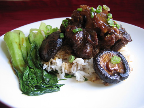 Chinese Braised Oxtail Stew with Shiitake Mushrooms