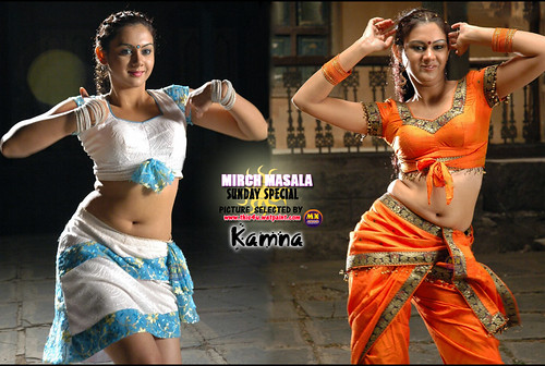 Dance poses of Kamna Jethmalani