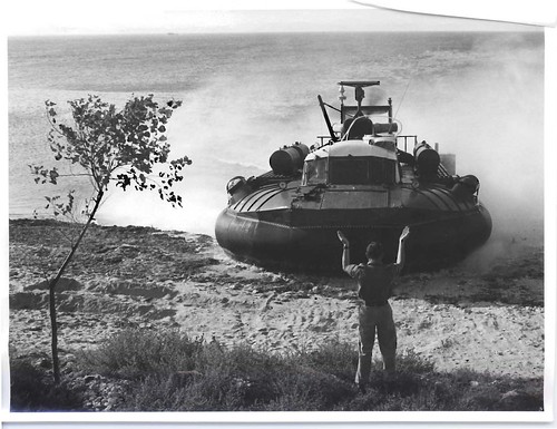 Guiding a Hovercraft in to land
