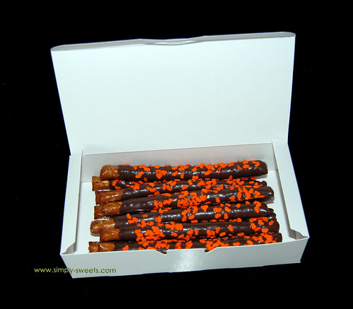 dark chocolate Halloween pretzels