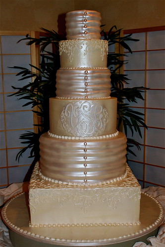 fondant wedding cakes. Tiered wedding cake with