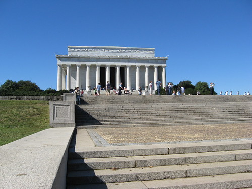 109 - Lincoln Memorial steps