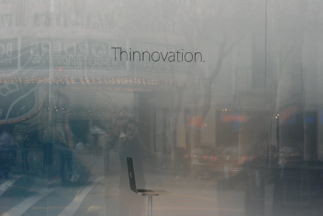 Thinnovation display at Apple Store Palo Alto