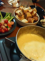 牡蠣とチーズフォンデュと餅つきの三連休