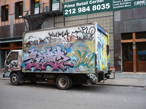 grafitti_truck