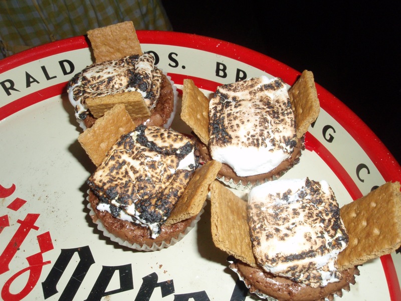 S'mores cupcakes: best I ate all night