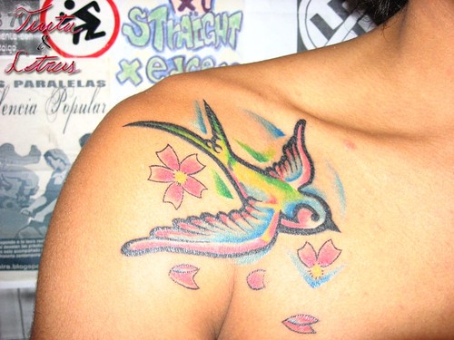 tatuajes de hombres y mujeres. tatuajes de pájaros