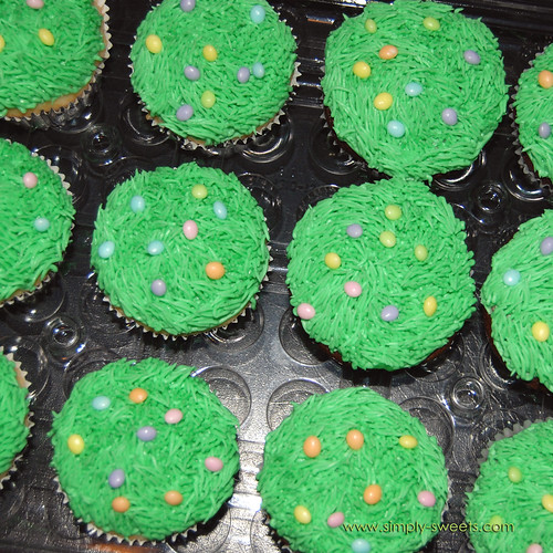 Easter eggs in grass cupcakes 2