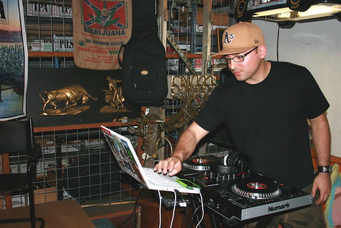 DJ Maubrowncow
