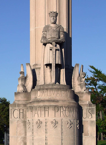Calvary Roman Catholic Cemetery, in Saint Louis, Missouri, USA - statue of Saint Louis at gate.jpg