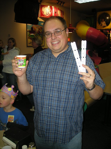 Brian Mark, host of SEO 101, partying at Chuck E Cheese