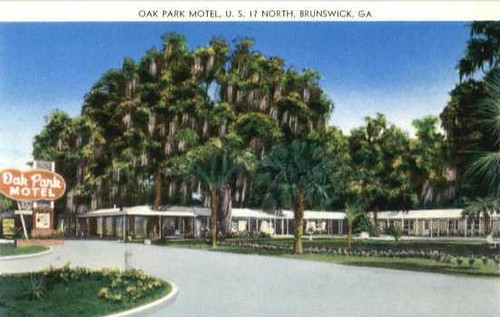 Oak Park Motel, US 17 North, Brunswick, Georgia, postcard