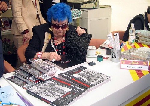 My mon during the signing of her book - Sant Jordi 2007