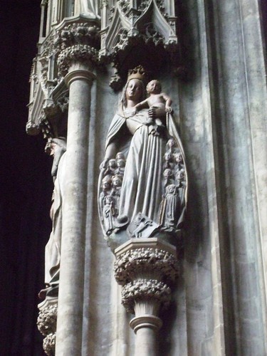 Statue in Stephansdom