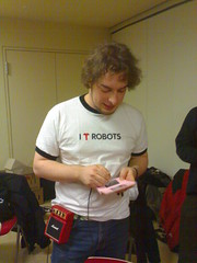 Robotporn plays guitar on Nintendo DS