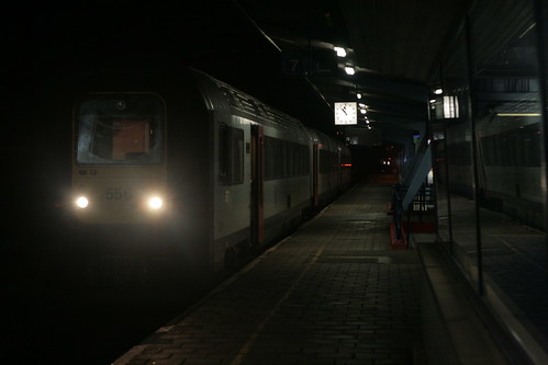 train 011