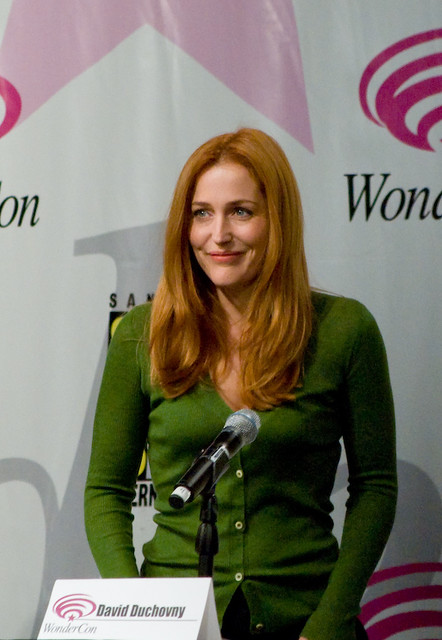 Gillian Anderson by superoni