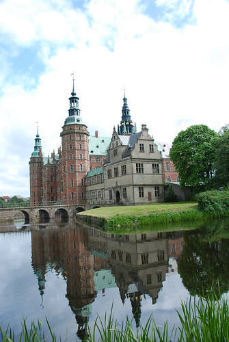 Stunning shot of Frederiksborg Slot from an unusual angle
