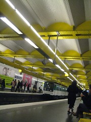 Pere Lachaise Station