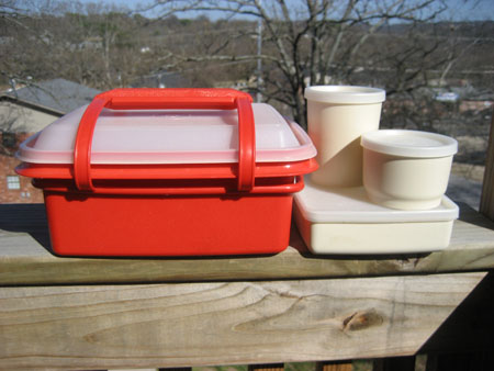 Tupperware lunchbox