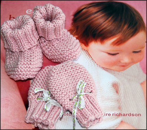 Baby Mitts & Bootees 1