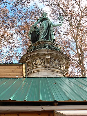 statue place carnot.jpg