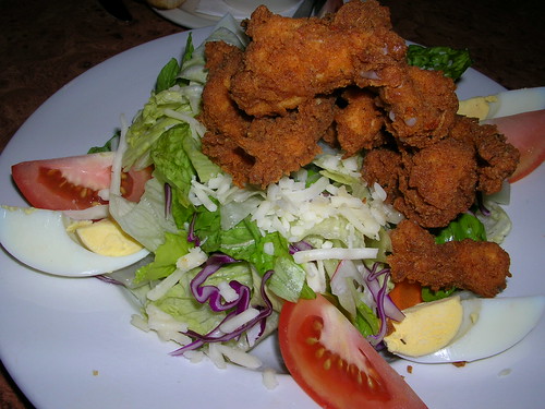 Cajun fried chicken salad