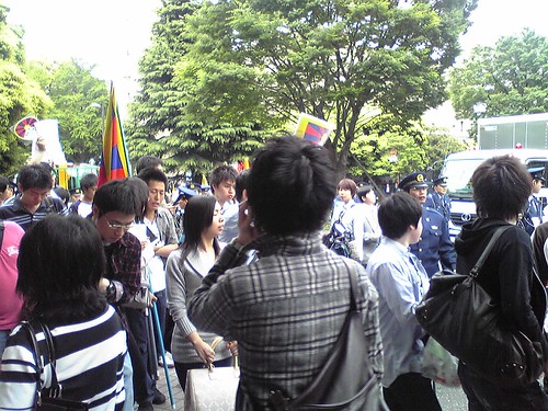 Students' protests during Hu Jintao's Waseda University visit 7