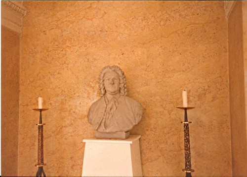 Bach Bust in Köthen.jpg