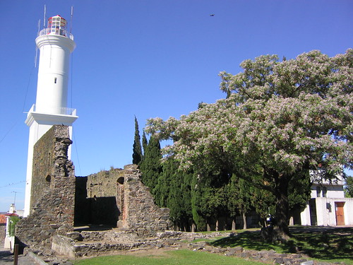 Lighthouse, Colonia