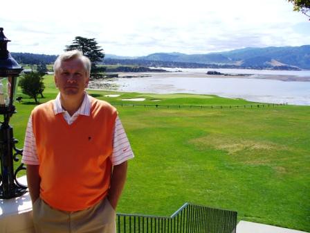 Frank and the 18th hole at Pebble Beach Links