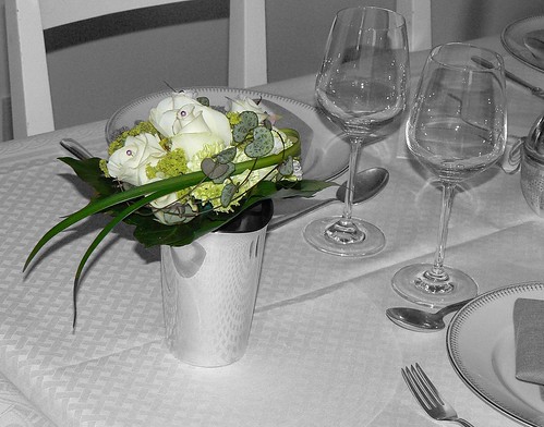 Your wedding flowers typically tie in your wedding theme