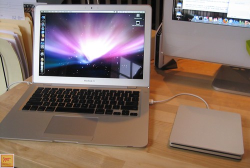 MacBook Air SuperDrive hooked up