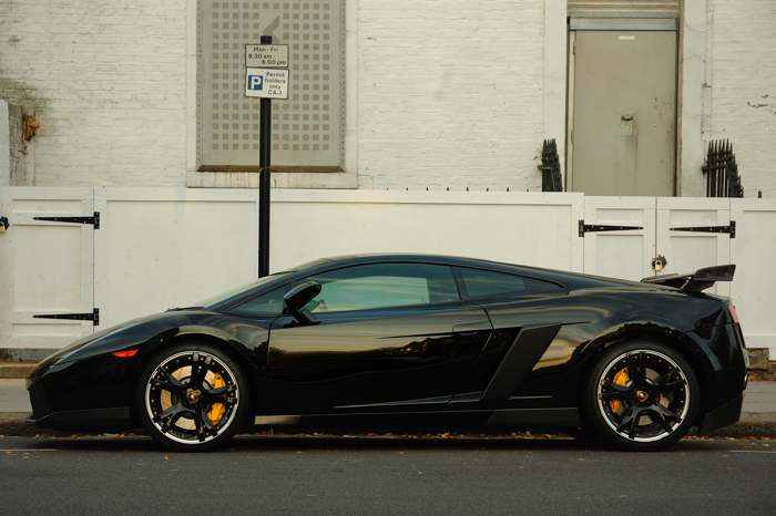 Lamborghini :: Click for previous photo