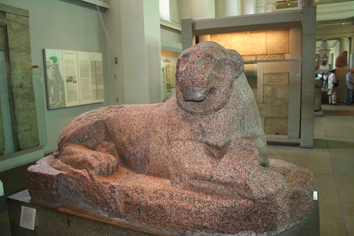 Red granite lion of Amenhotep III by nrares