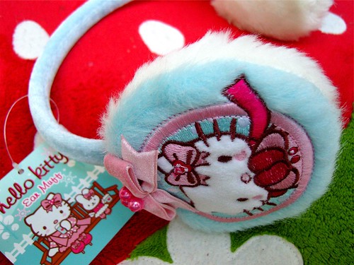 Hello Kitty Ear Muff by kbo