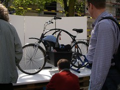 New contraption for carrying kids and cargo by bike