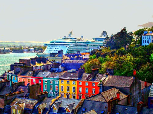 Independence of the Seas Cobh 4th May 2008 by A guy called John hoping 