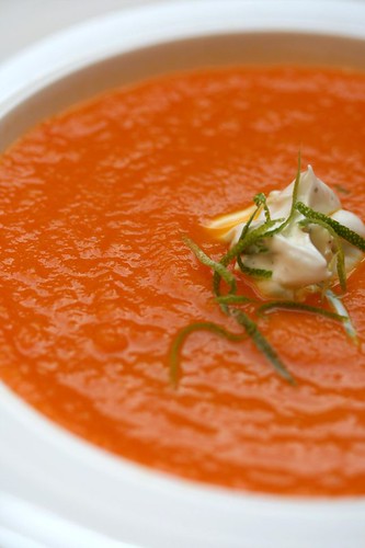 Zuppa di carote e agrumi