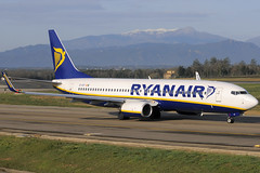 Ryanair B737-8AS EI-EFI GRO 02/04/2010