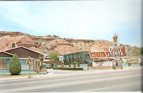Retro Hotels: Sands Motel by firstyearta from Flickr