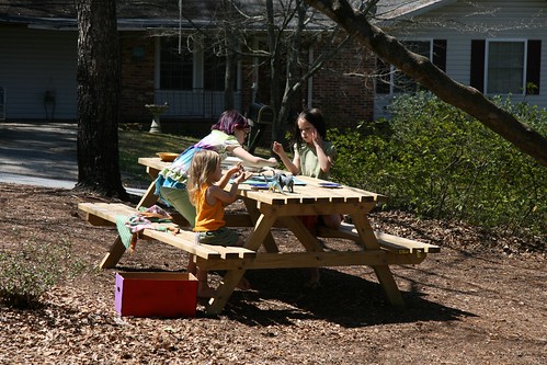 kids at picnic table