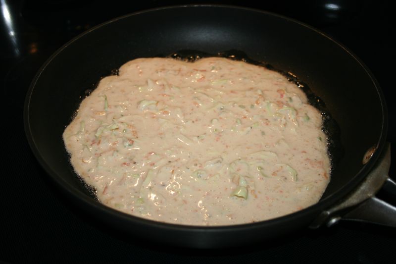 Okonomiyaki frying
